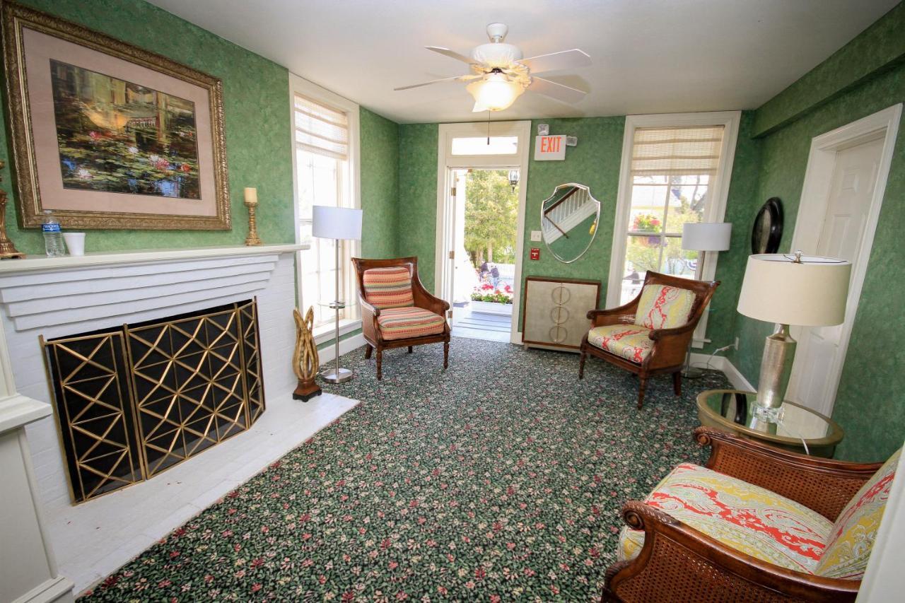 Harbour View Inn Mackinac Island Exterior photo
